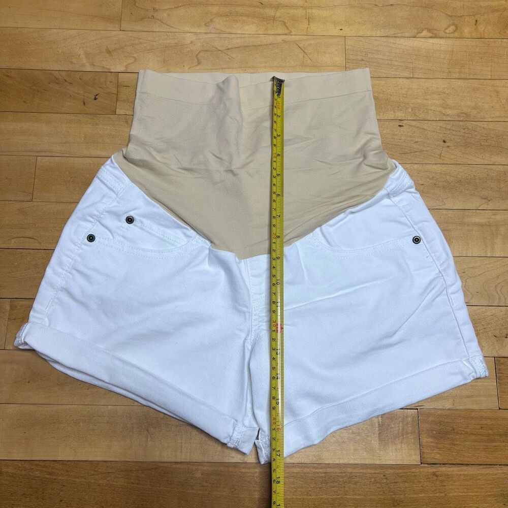 A: glow Maternity Boyfriend Shorts in White, Beige Belly Band,  Women’s 4 - Picture 2 of 11